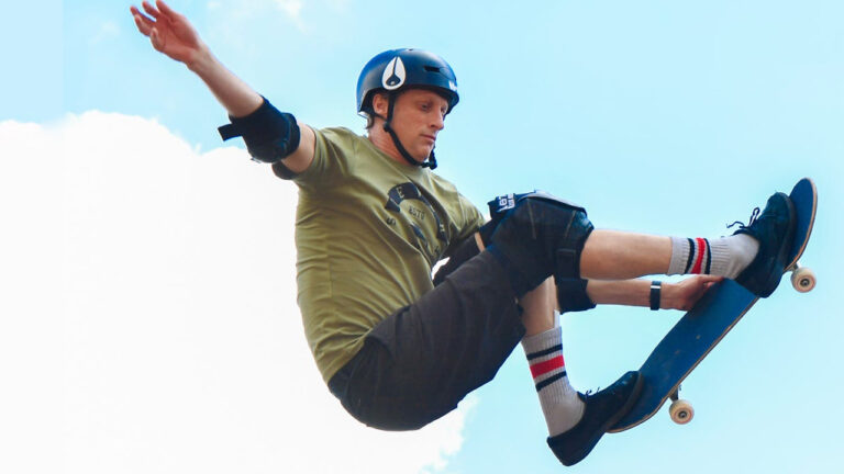 Tony Hawk bringt die ‚Last Trick‘ NFT Kollektion heraus, um an seine Karriere und seine Signature Moves zu erinnern